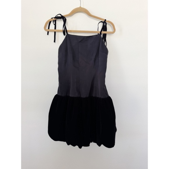 COREY LYNN CALTER lita mini velvet bubble dress in black XS - Picture 4 of 8